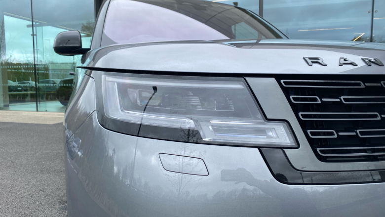 Land Rover Range Rover 4.4 P530 V8 Autobiography 4dr Auto Petrol Estate